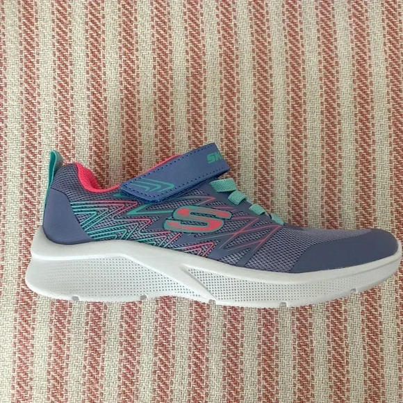 NWT Sketchers Microspec Kid’s Shoe, Bungee Sneakers - Picture 2 of 10